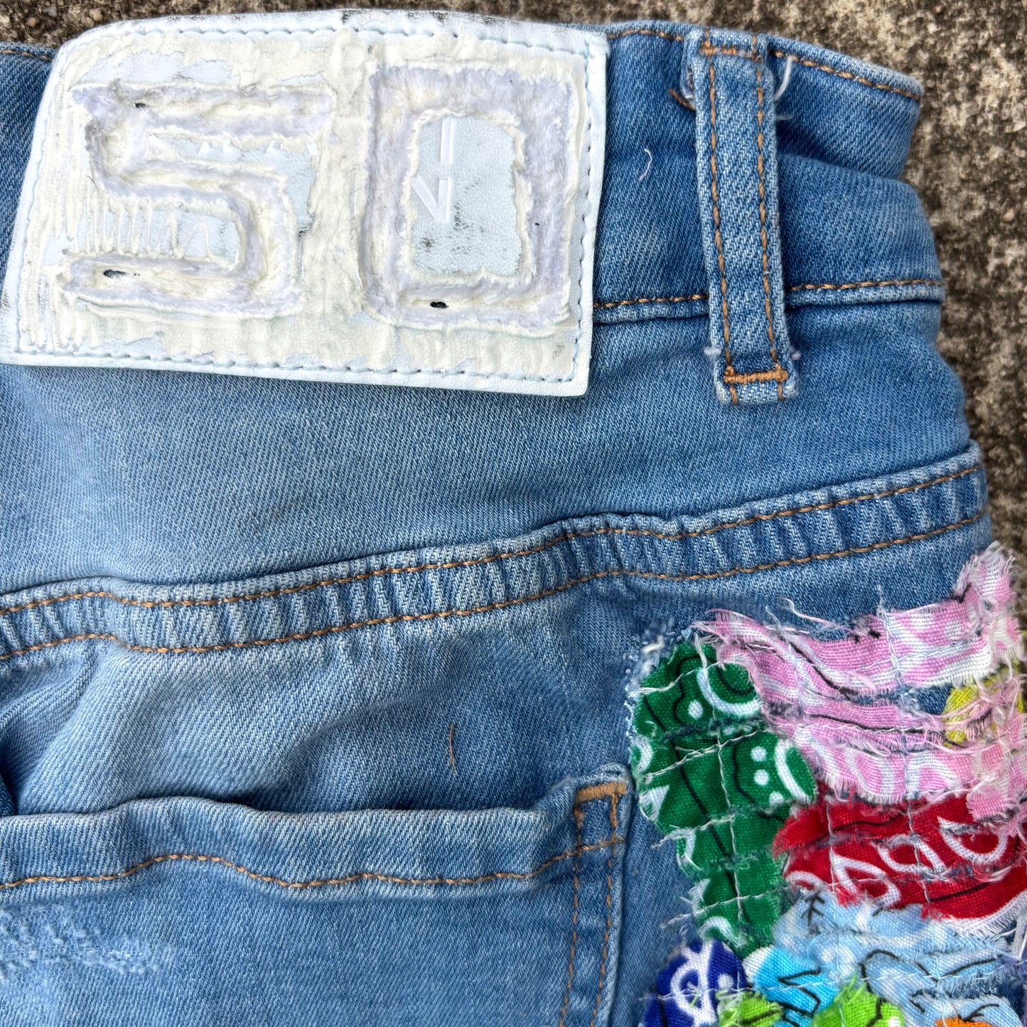 "50filiated" Jorts